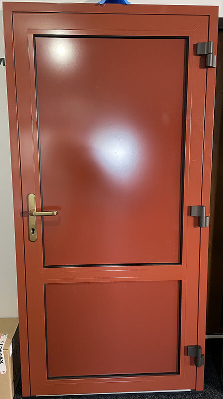 Aktiv 77 redbrown